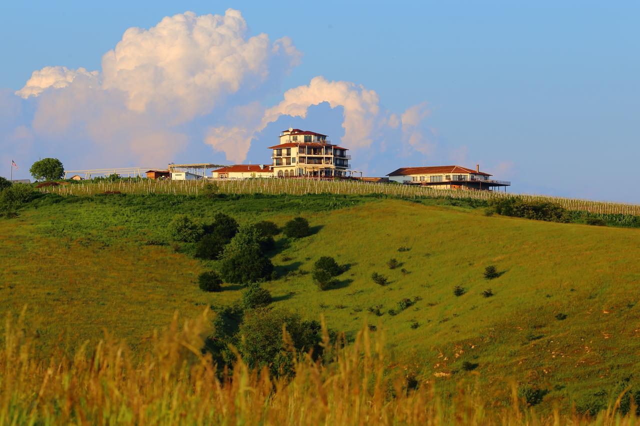 Seven Generations Winery Hotel Mechka Экстерьер фото