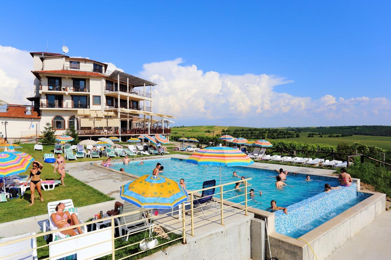 Seven Generations Winery Hotel Mechka Экстерьер фото